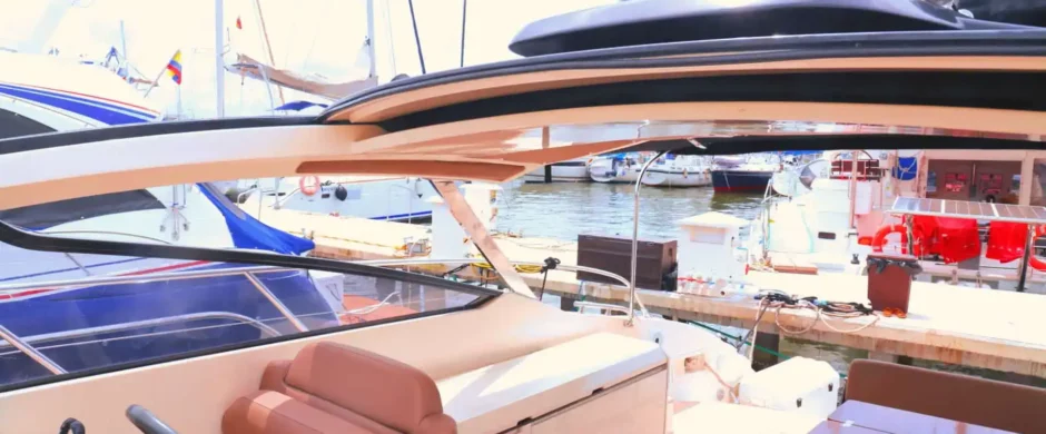 Atlantis 44